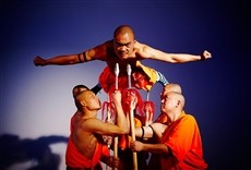 Película Shaolin Monks Live Production