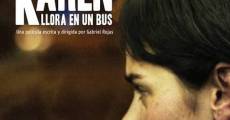 Karen llora en un bus